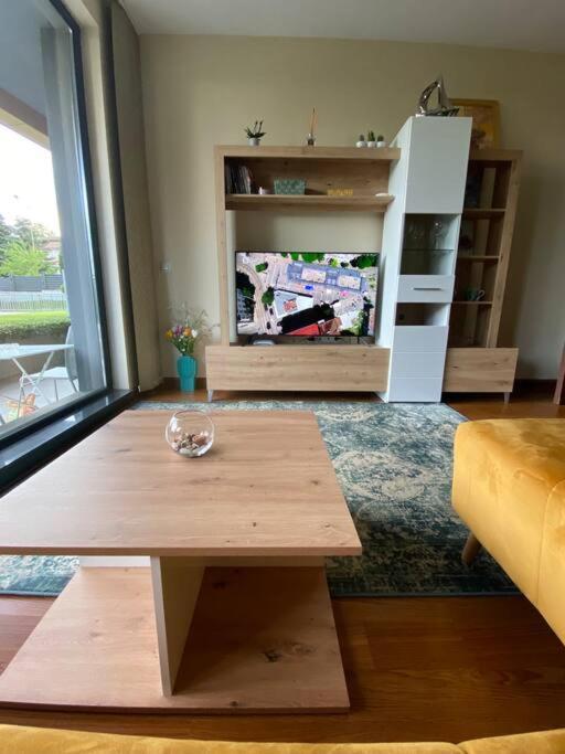 Lovely And Quiet Flat Wmn15 With Terrace/Pool Varna Extérieur photo